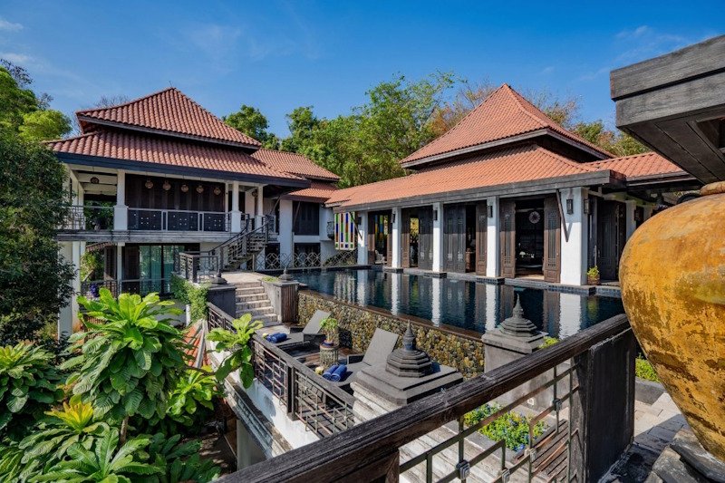 female wellness retreats